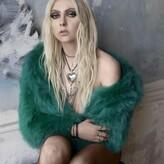 Taylor Momsen голая #0374