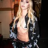 Taylor Momsen голая #0677