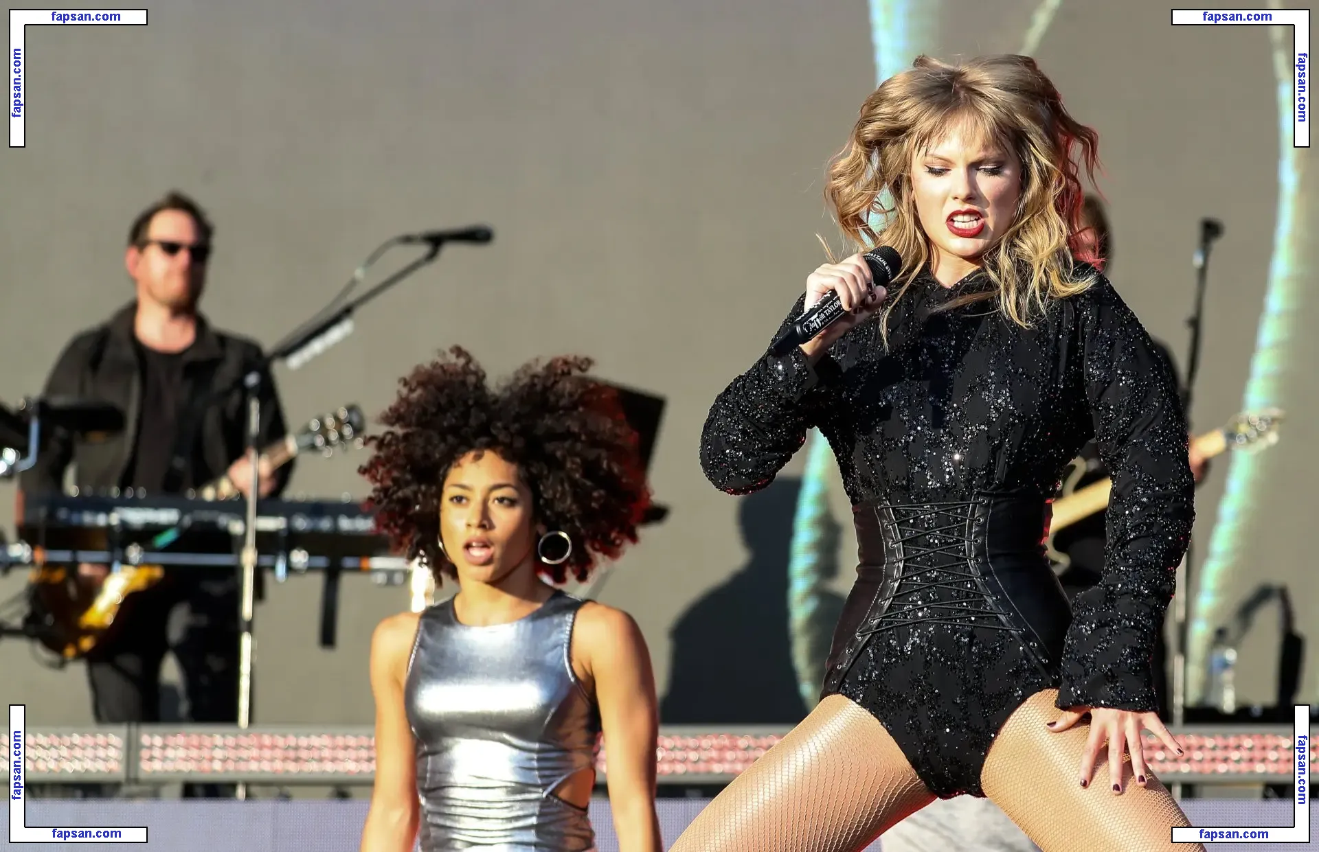 Taylor Swift голая фото #0339 с Онлифанс