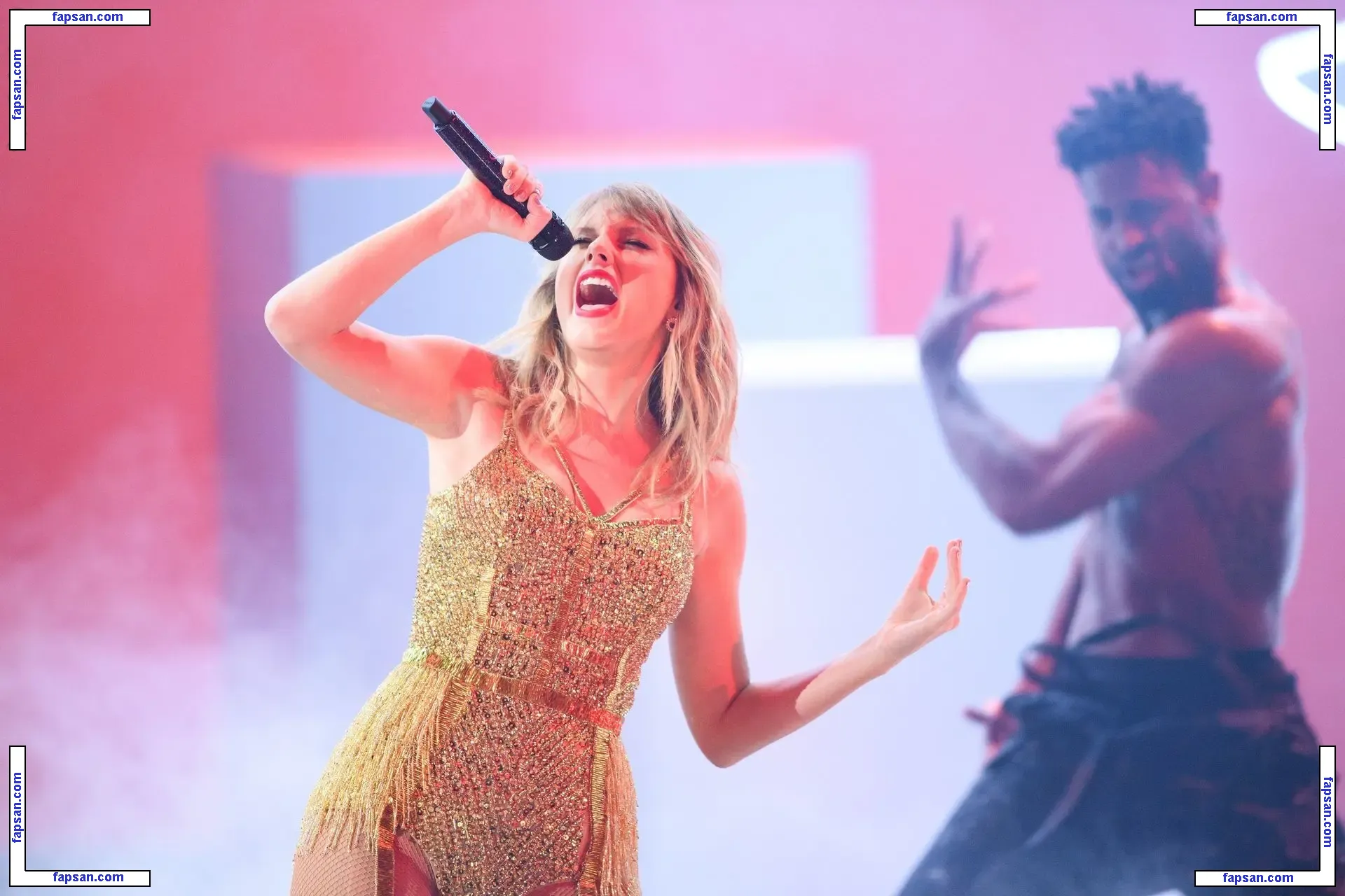 Taylor Swift голая фото #1043 с Онлифанс