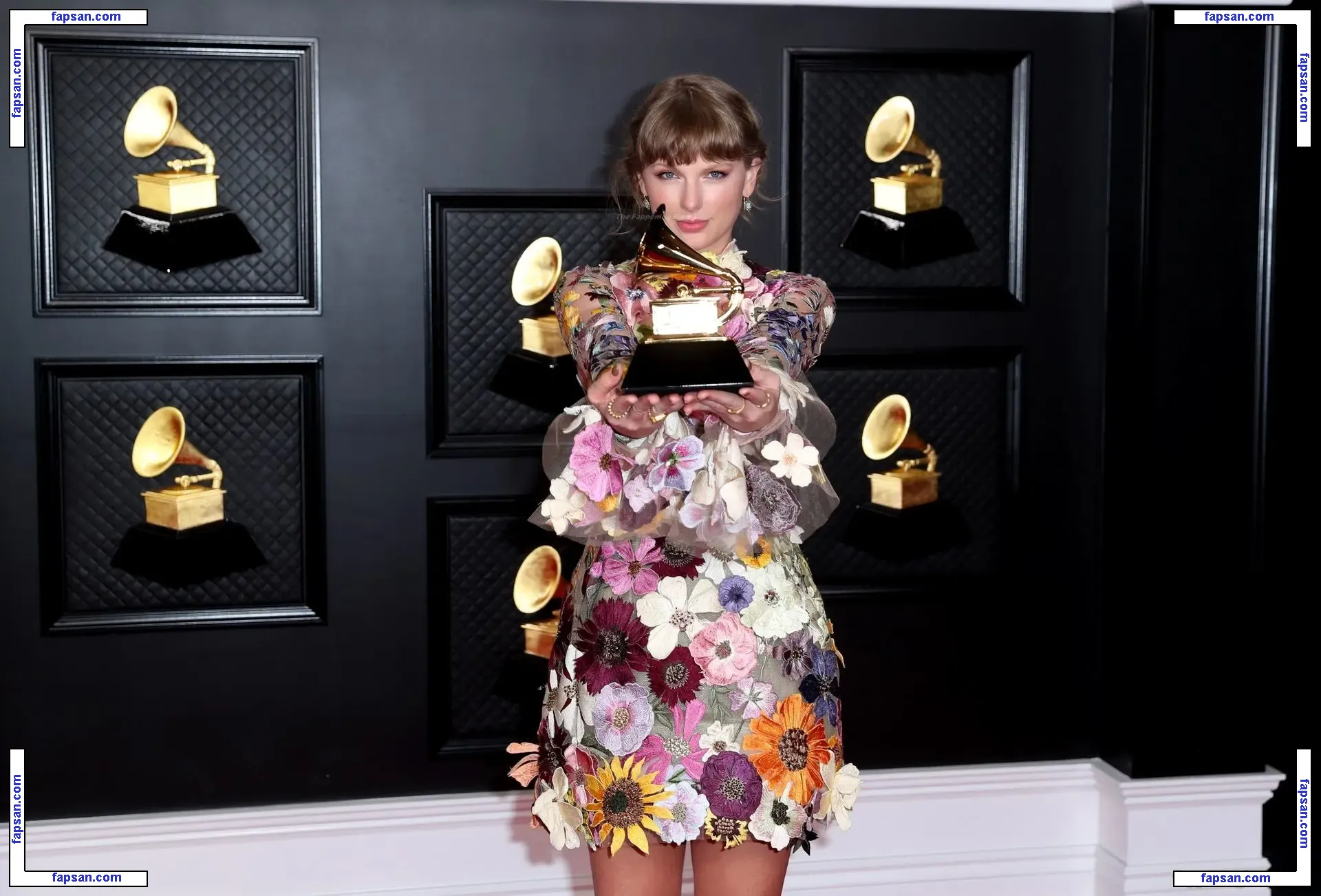 Taylor Swift голая фото #1108 с Онлифанс