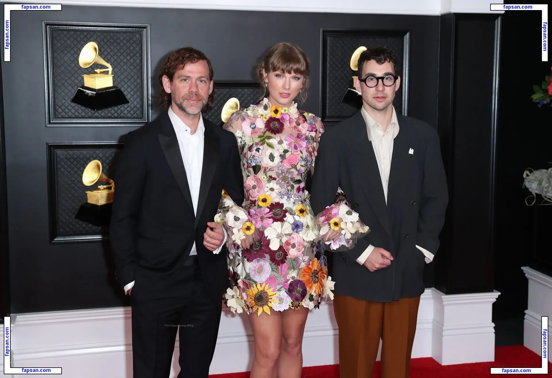 Taylor Swift голая фото #1112 с Онлифанс