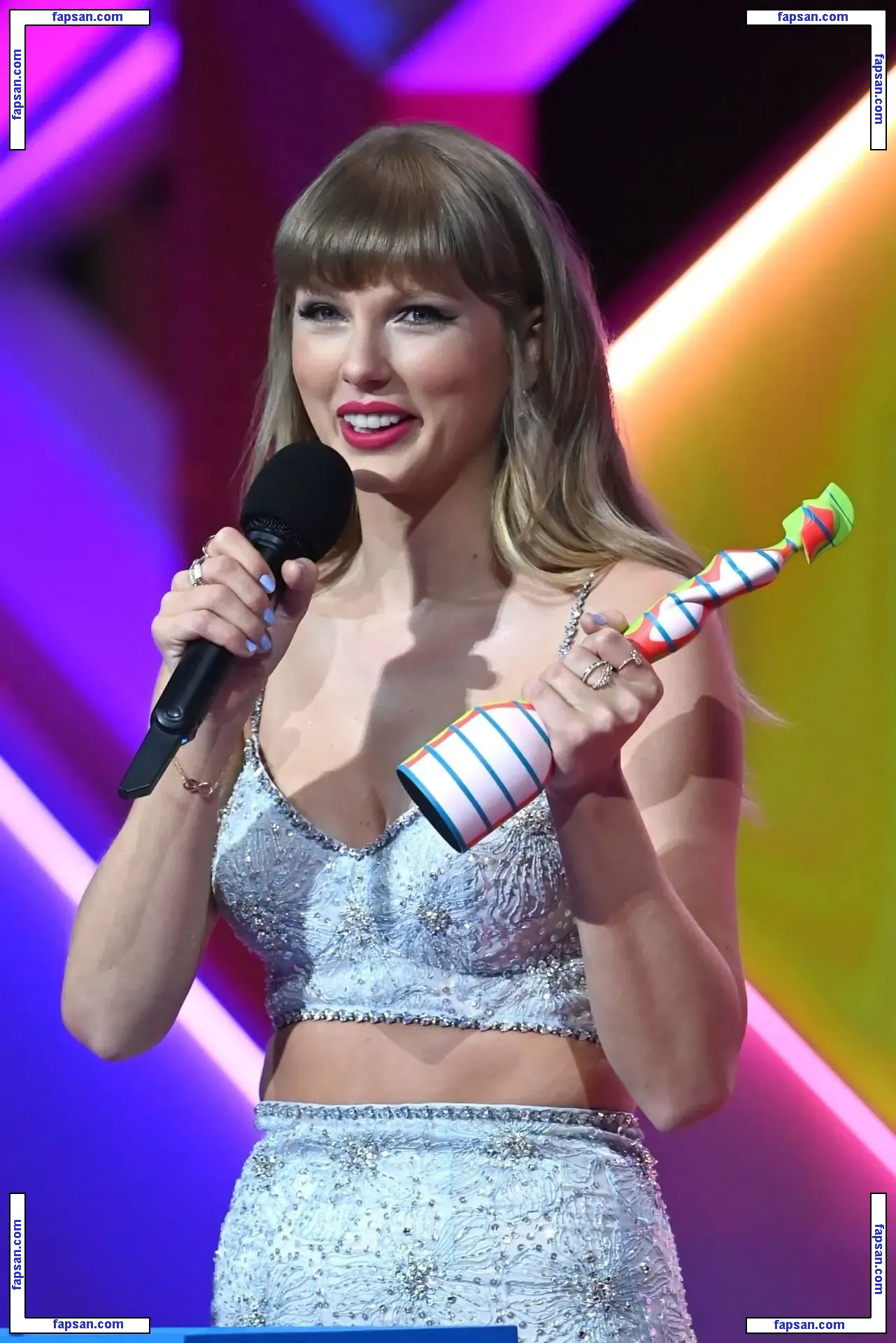 Taylor Swift голая фото #1324 с Онлифанс