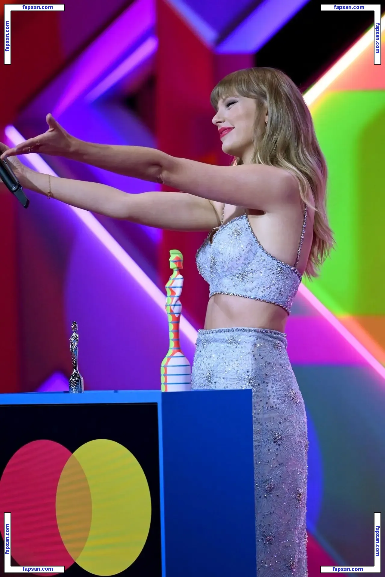 Taylor Swift голая фото #1341 с Онлифанс