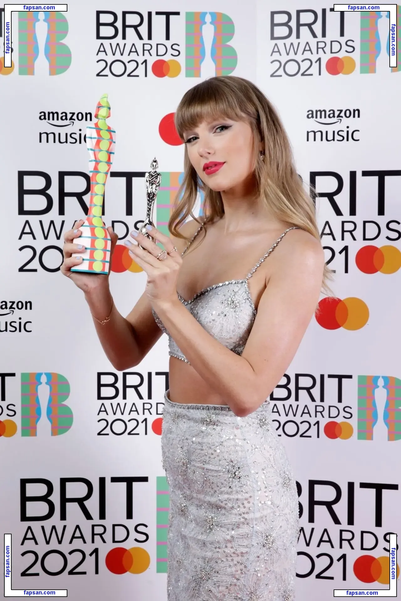 Taylor Swift голая фото #1363 с Онлифанс