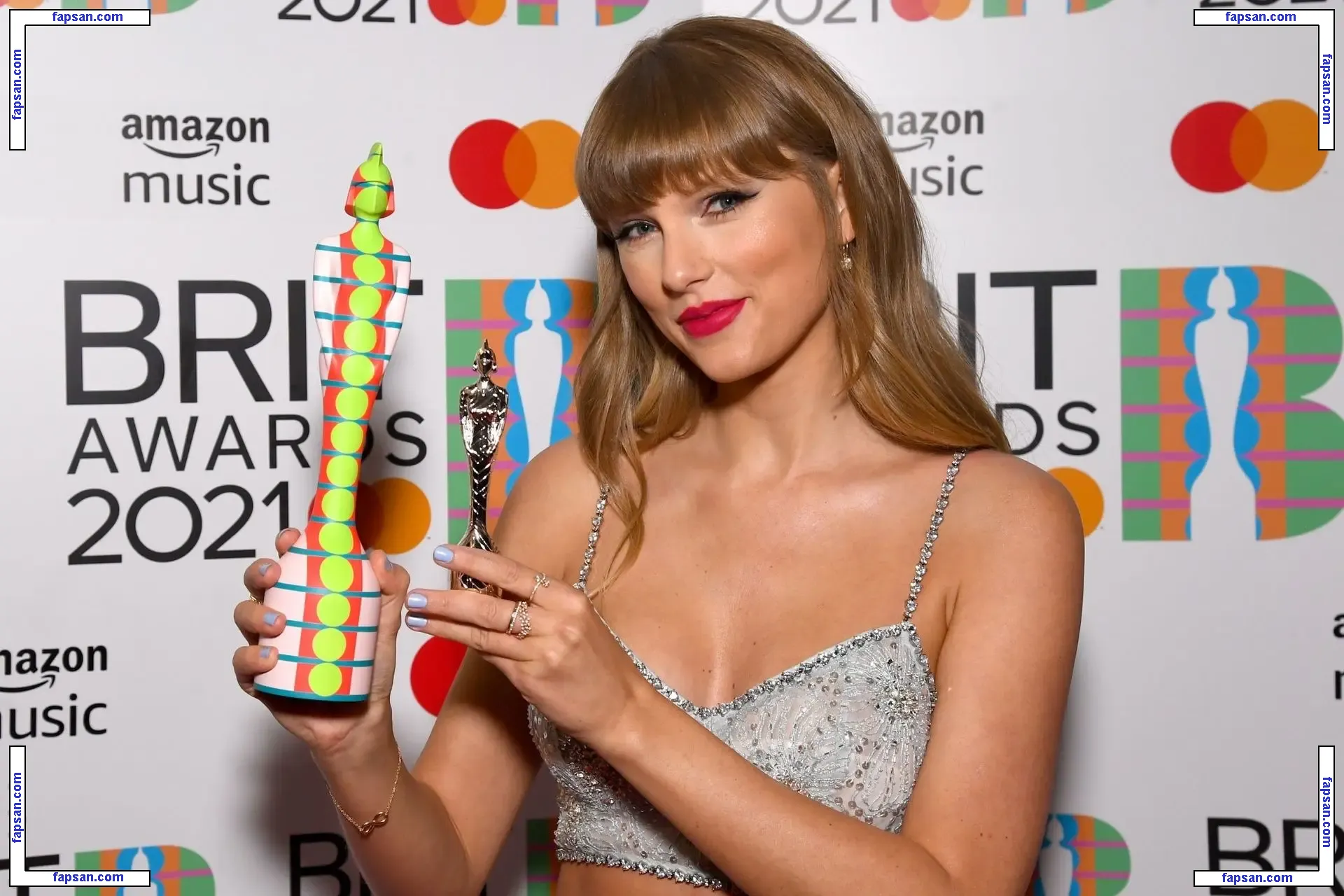 Taylor Swift голая фото #1365 с Онлифанс