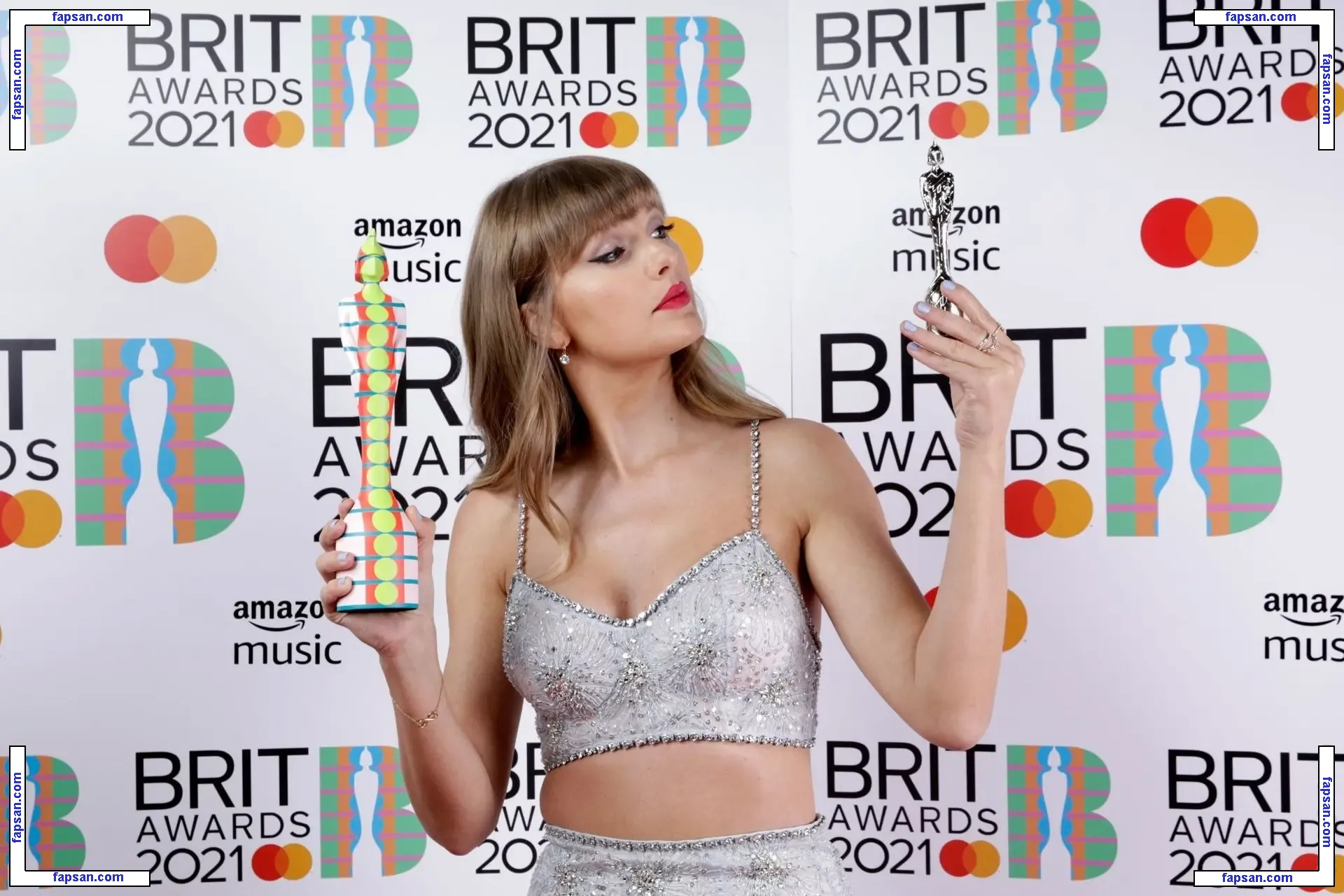 Taylor Swift голая фото #1370 с Онлифанс