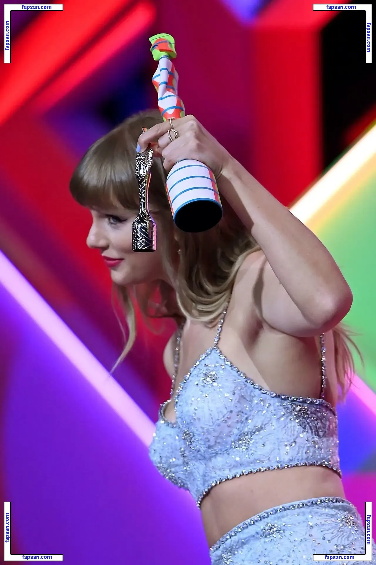 Taylor Swift голая фото #1372 с Онлифанс