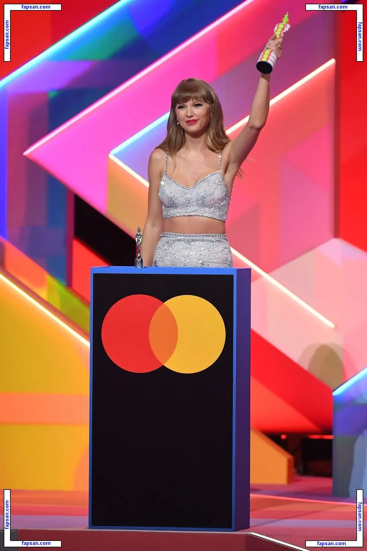 Taylor Swift голая фото #1396 с Онлифанс