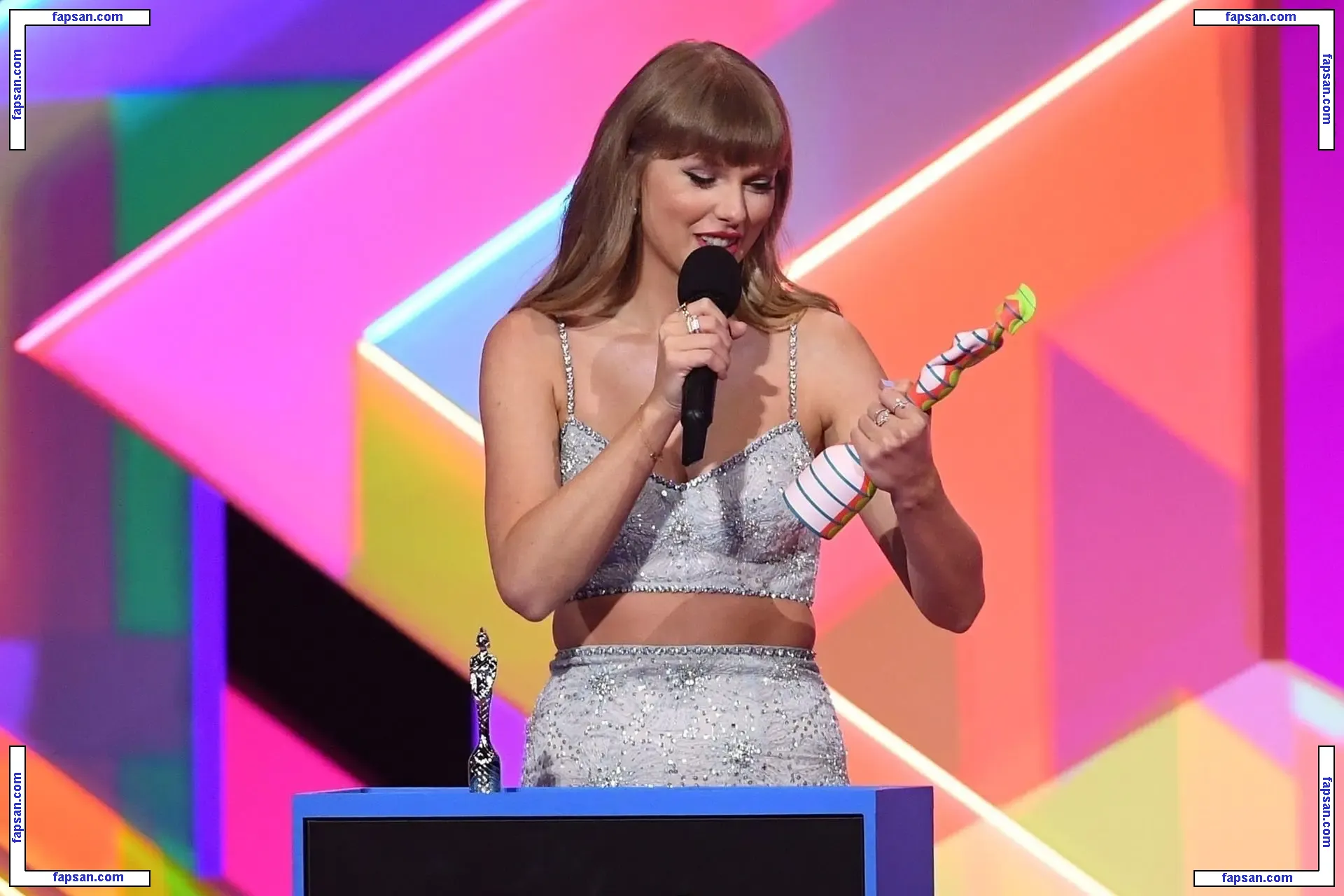 Taylor Swift голая фото #1402 с Онлифанс