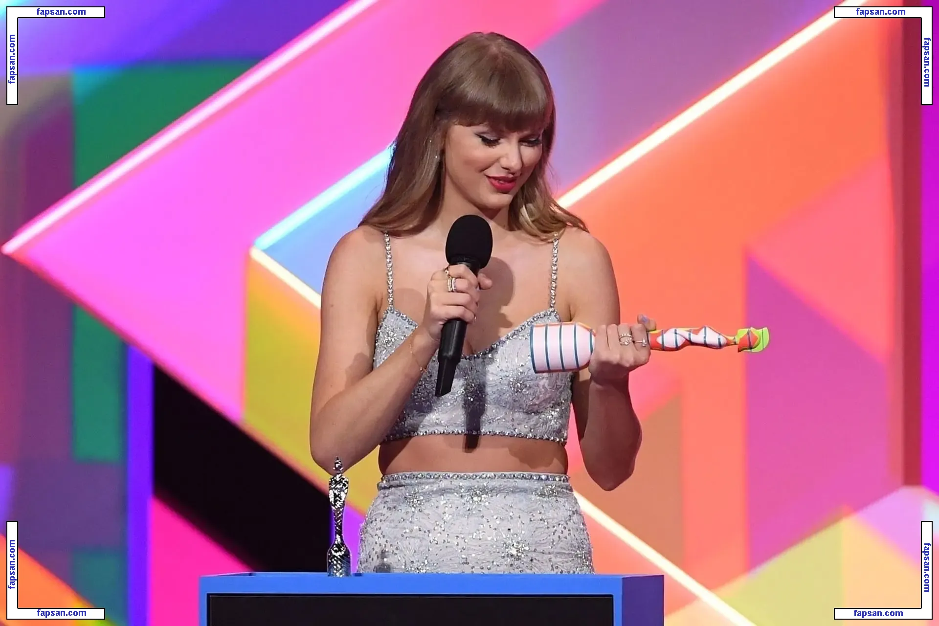 Taylor Swift голая фото #1407 с Онлифанс