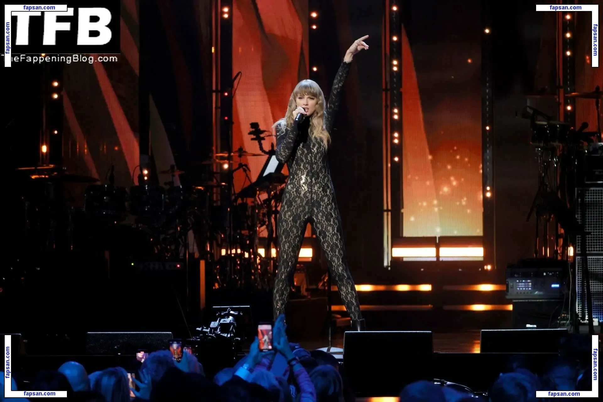 Taylor Swift голая фото #1500 с Онлифанс