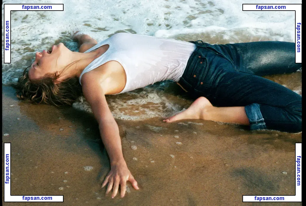 Taylor Swift голая фото #1600 с Онлифанс