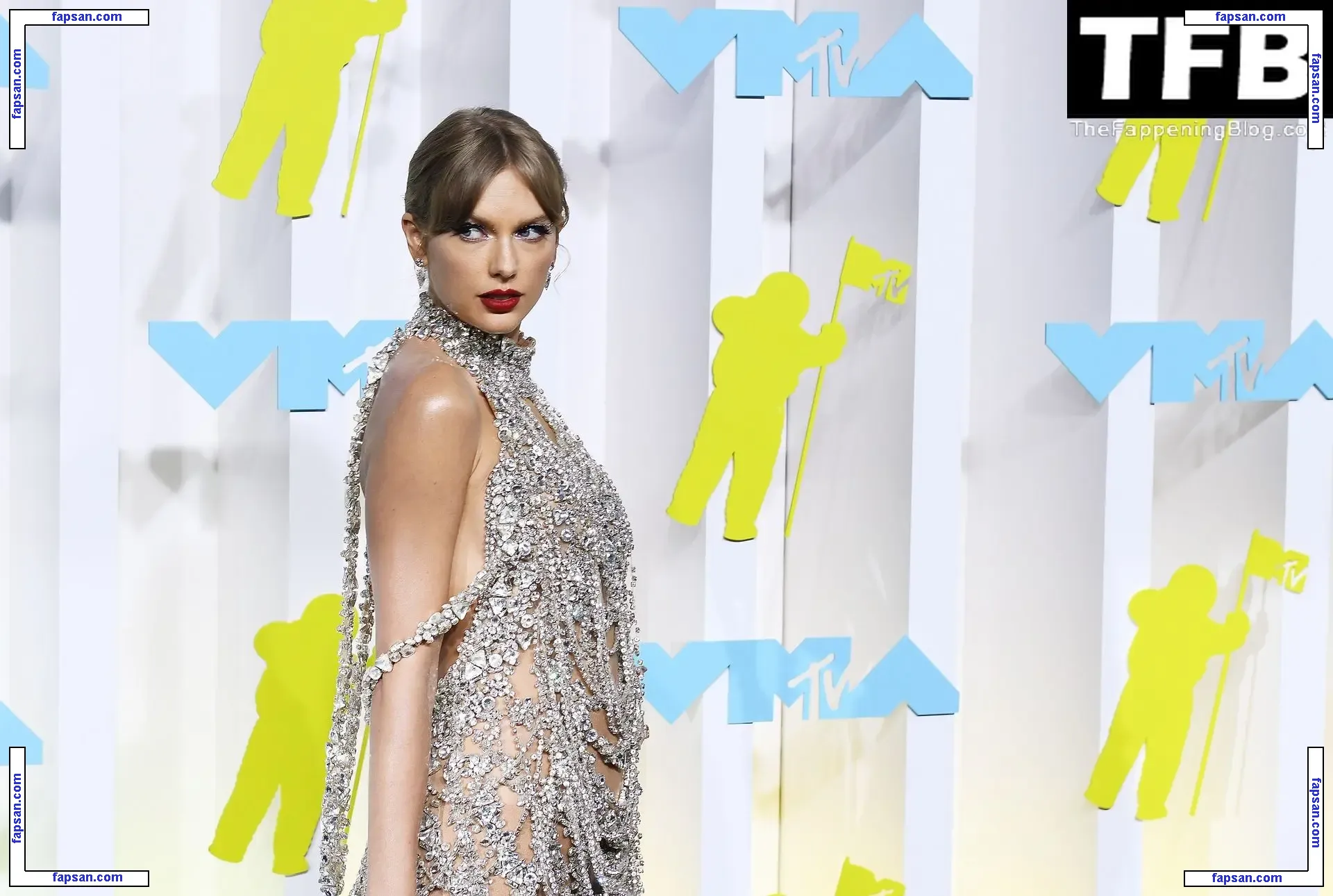 Taylor Swift голая фото #1947 с Онлифанс