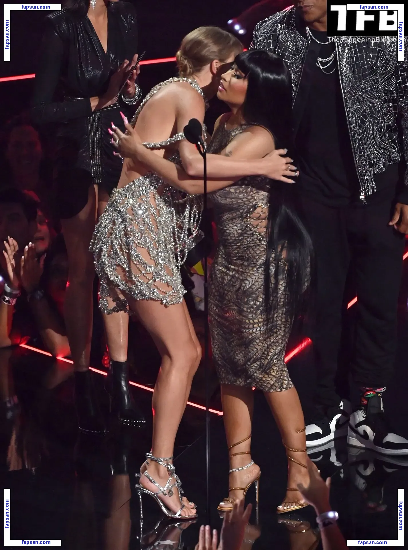 Taylor Swift голая фото #1989 с Онлифанс