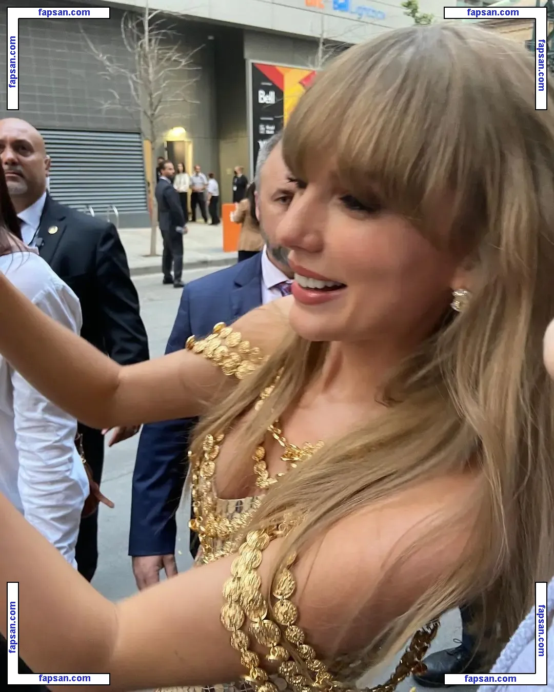 Taylor Swift nude photo #2149 from OnlyFans