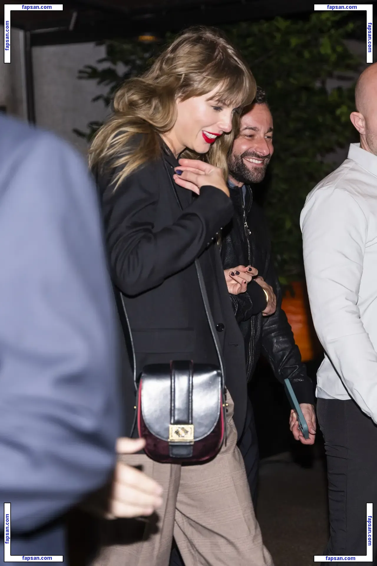 Taylor Swift nude photo #2162 from OnlyFans