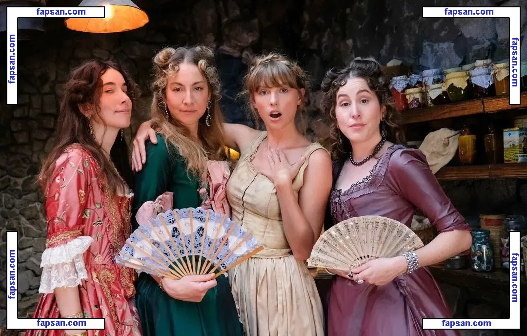 Taylor Swift nude photo #2176 from OnlyFans