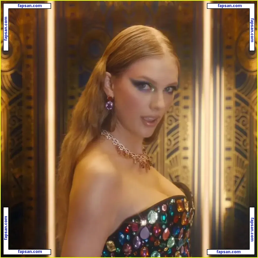 Taylor Swift nude photo #2184 from OnlyFans