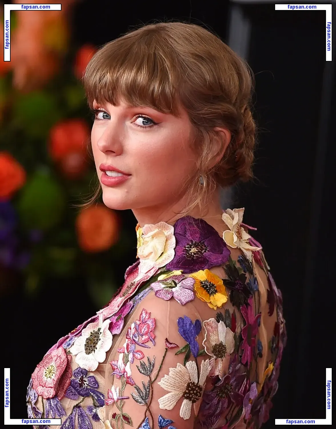 Taylor Swift nude photo #2218 from OnlyFans