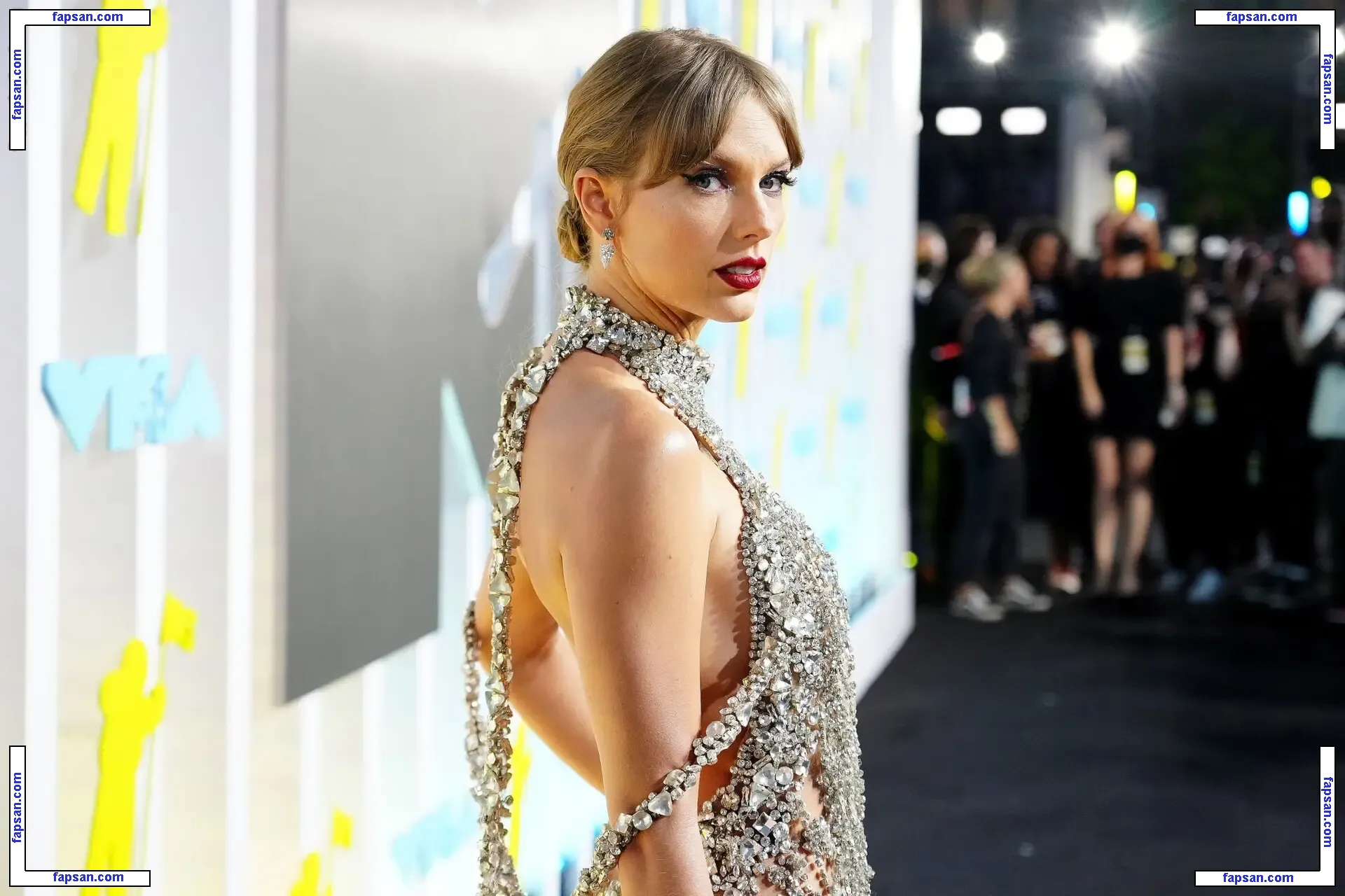 Taylor Swift nude photo #2349 from OnlyFans