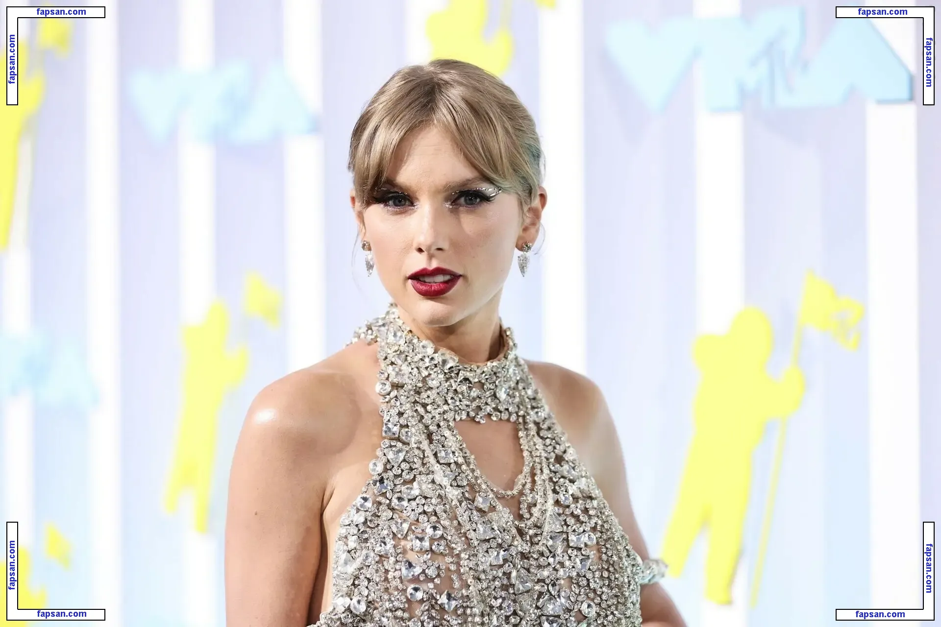 Taylor Swift nude photo #2365 from OnlyFans