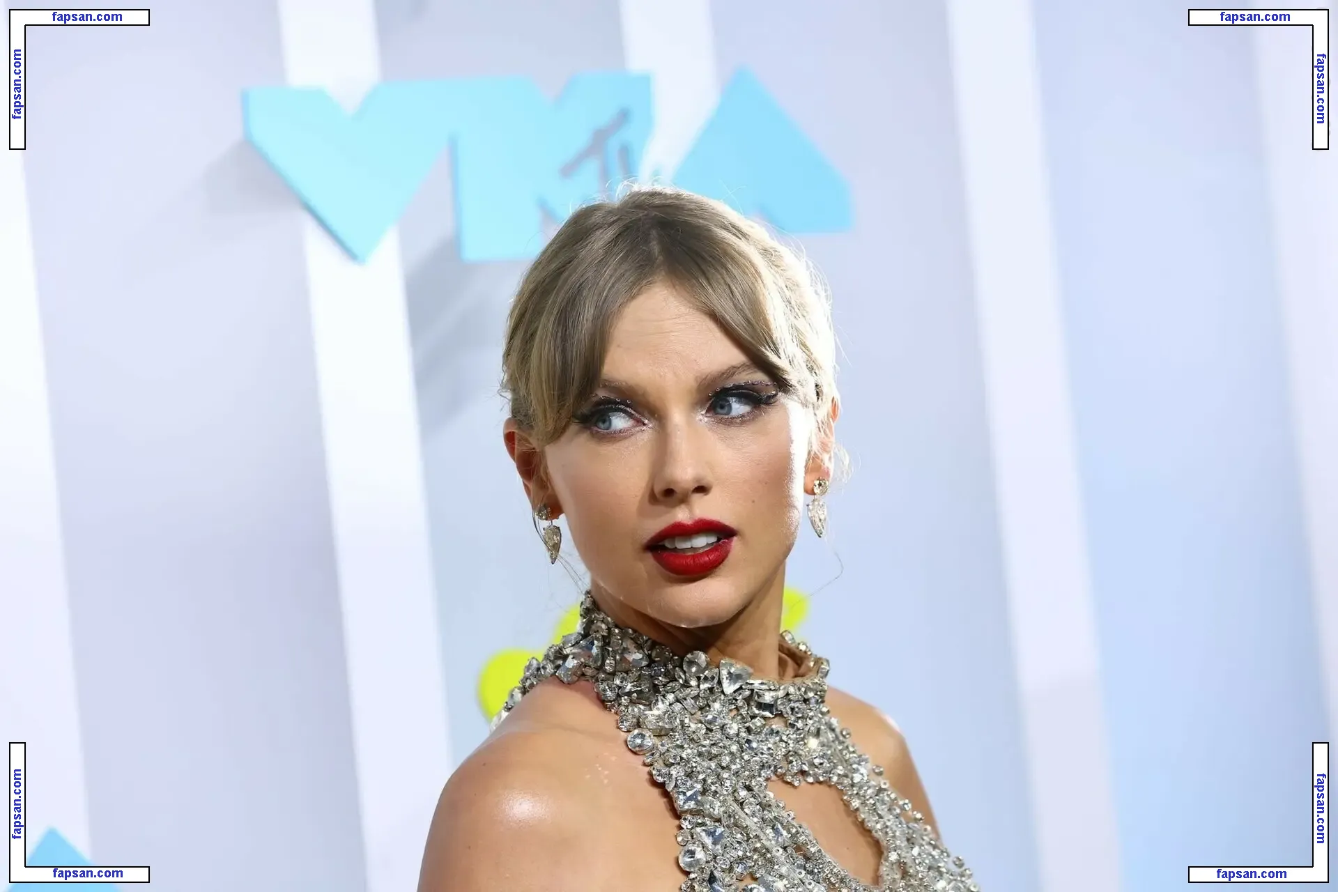 Taylor Swift nude photo #2368 from OnlyFans