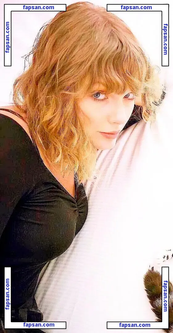 Taylor Swift nude photo #2369 from OnlyFans
