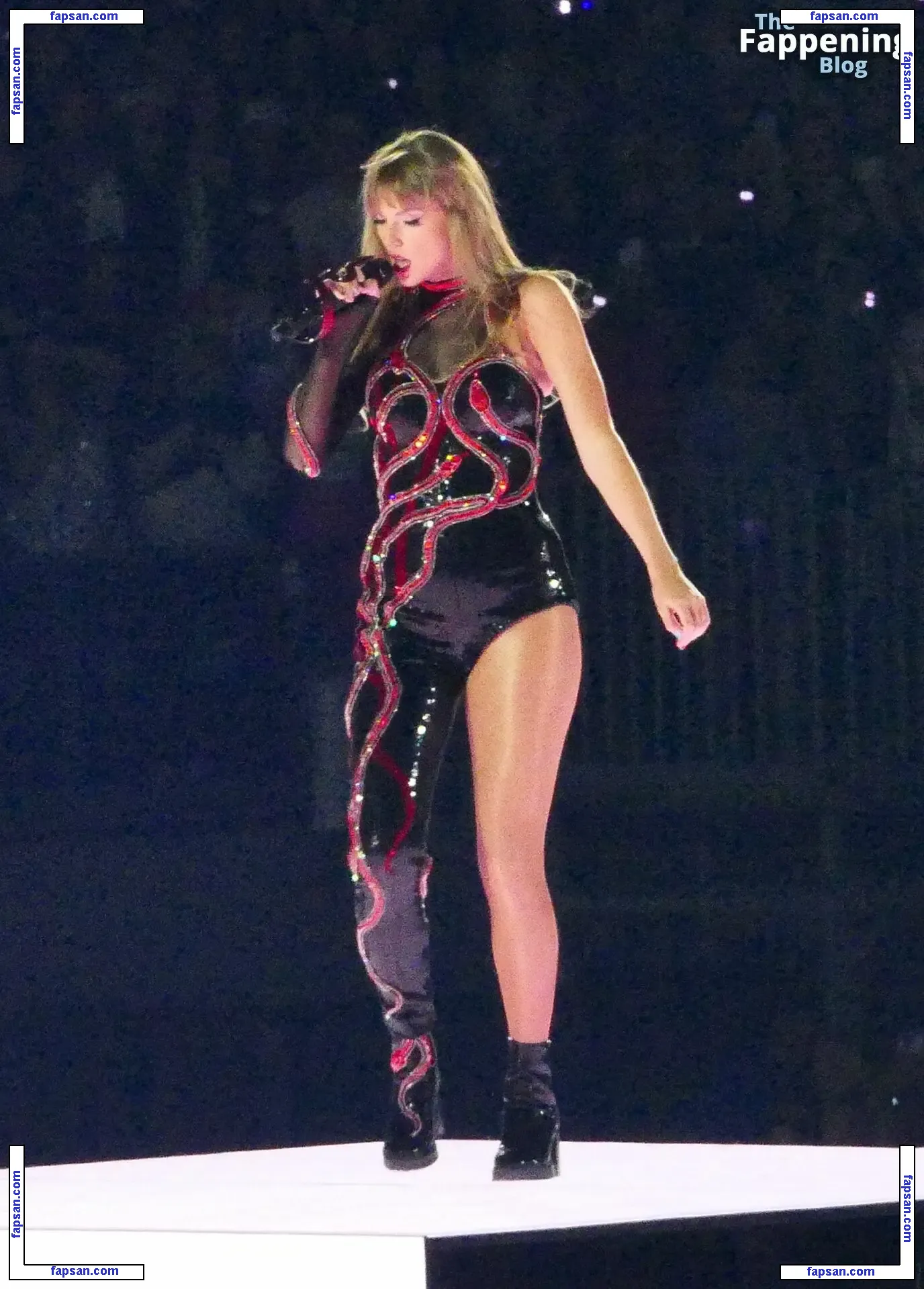 Taylor Swift nude photo #2529 from OnlyFans