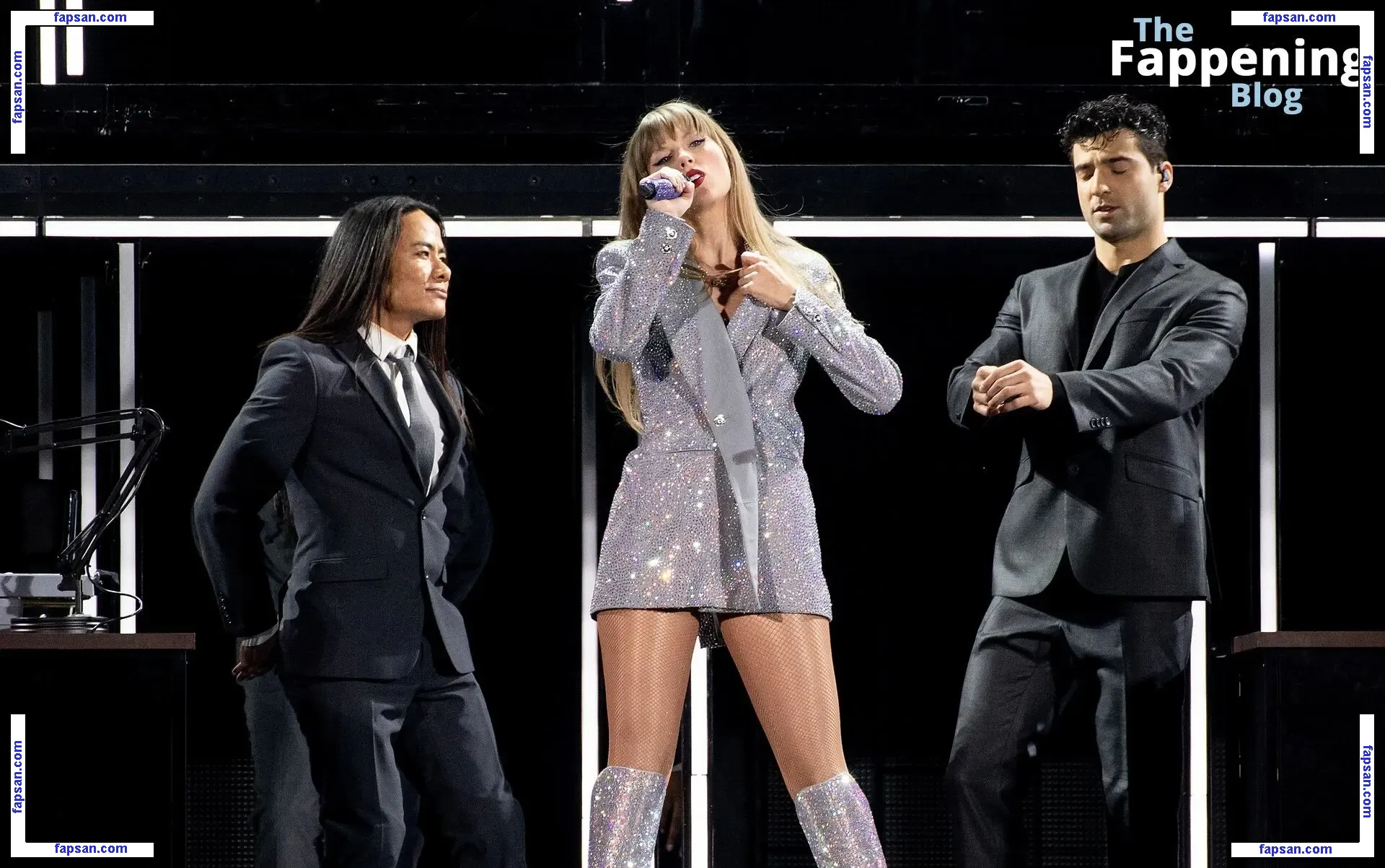 Taylor Swift nude photo #2748 from OnlyFans