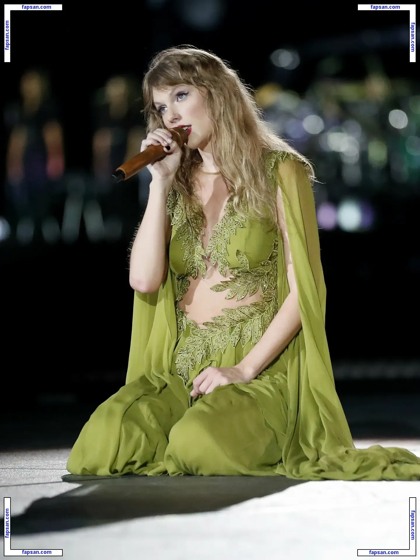 Taylor Swift nude photo #2869 from OnlyFans