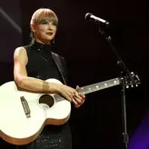 Taylor Swift nude #2208