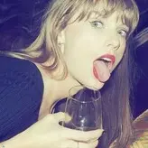 Taylor Swift nude #2269