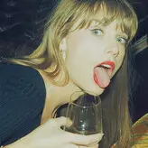 Taylor Swift nude #2310