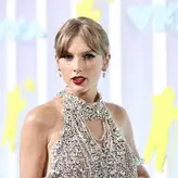 Taylor Swift nude #2365