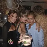 Taylor Swift nude #2475