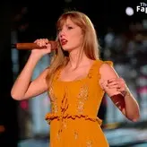 Taylor Swift nude #2677