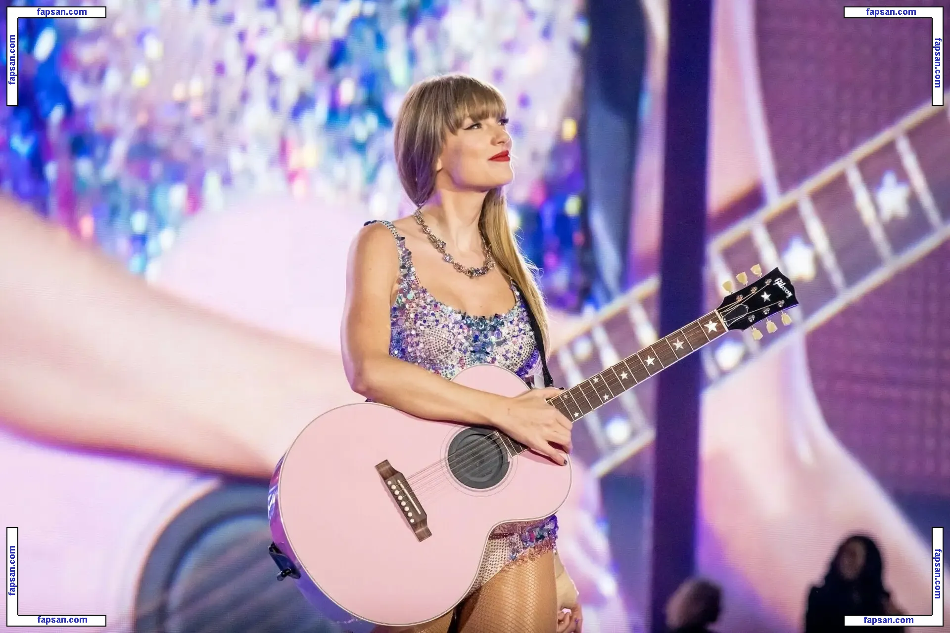 Taylor Swift nude photo #3052 from OnlyFans