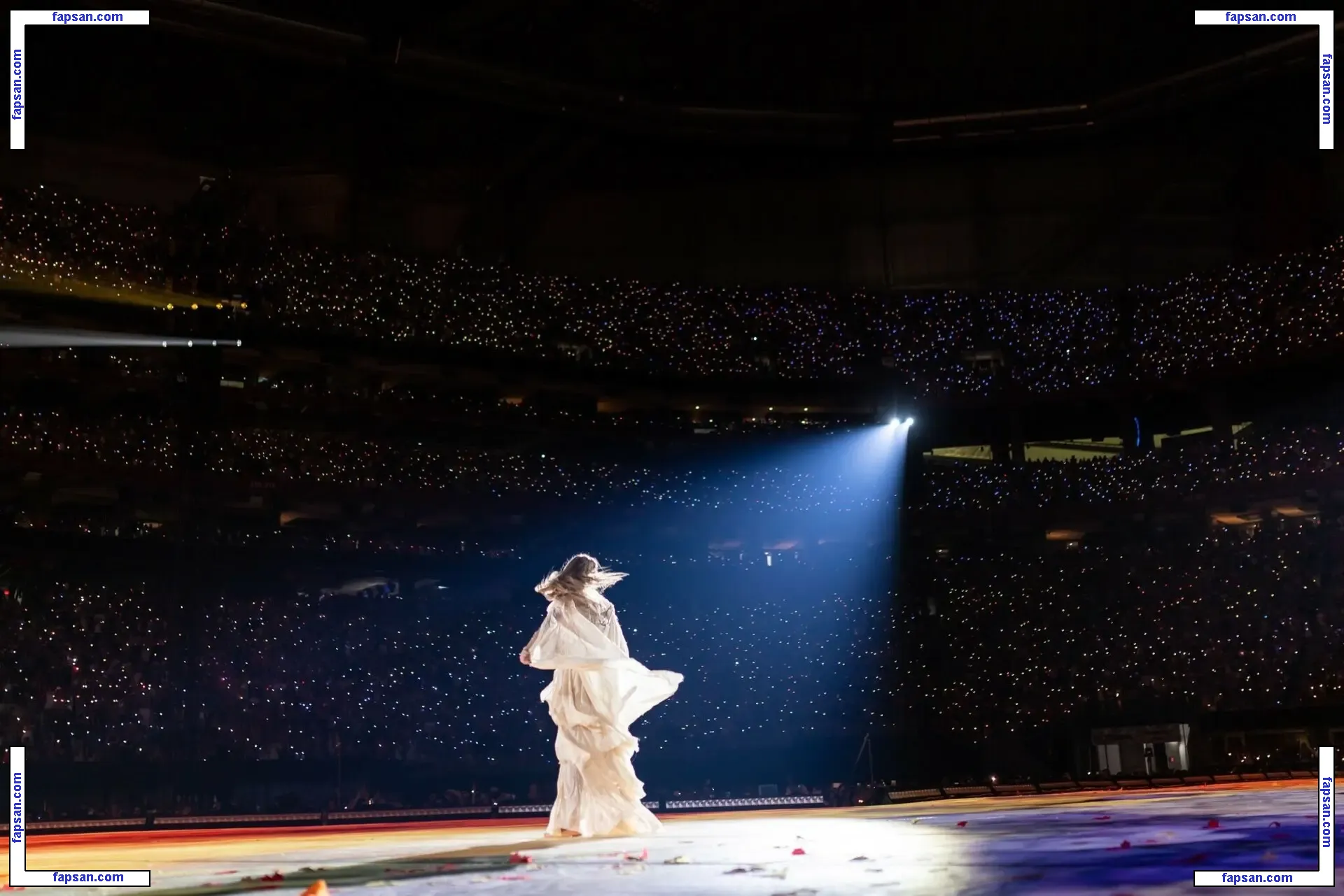 Taylor Swift nude photo #3060 from OnlyFans