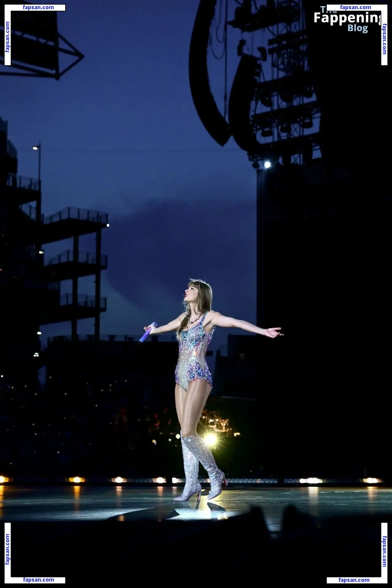 Taylor Swift nude photo #3134 from OnlyFans