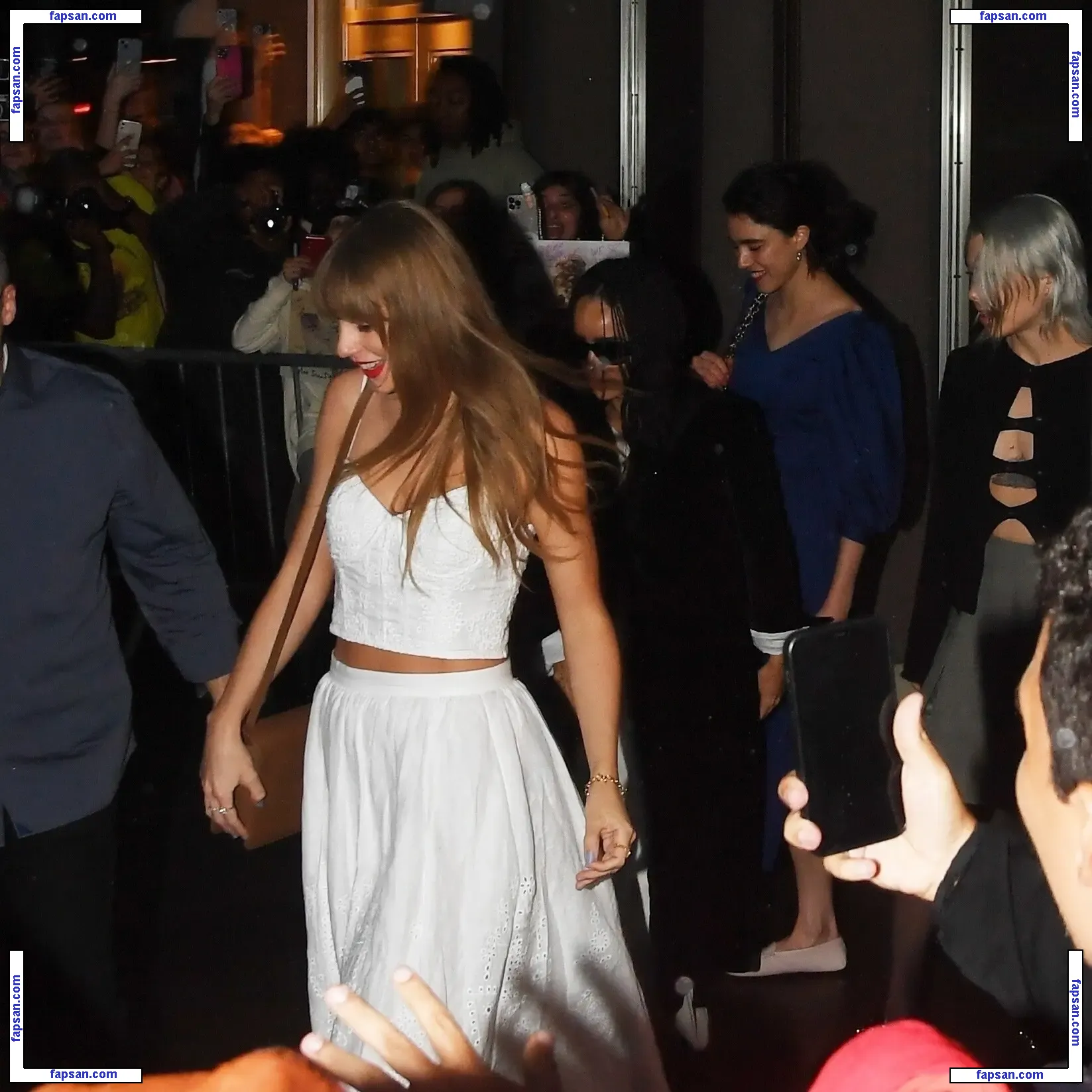 Taylor Swift nude photo #3272 from OnlyFans