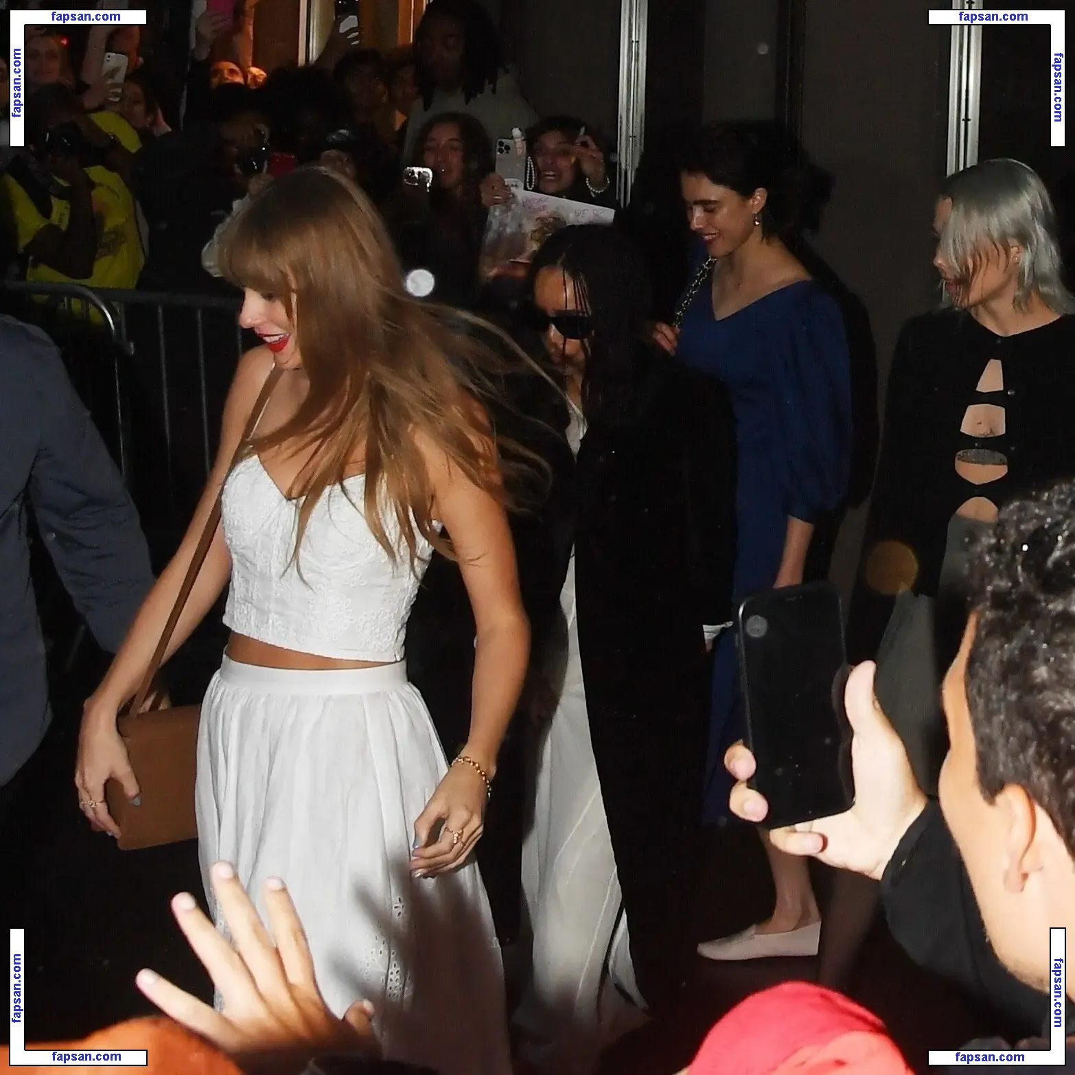 Taylor Swift nude photo #3279 from OnlyFans