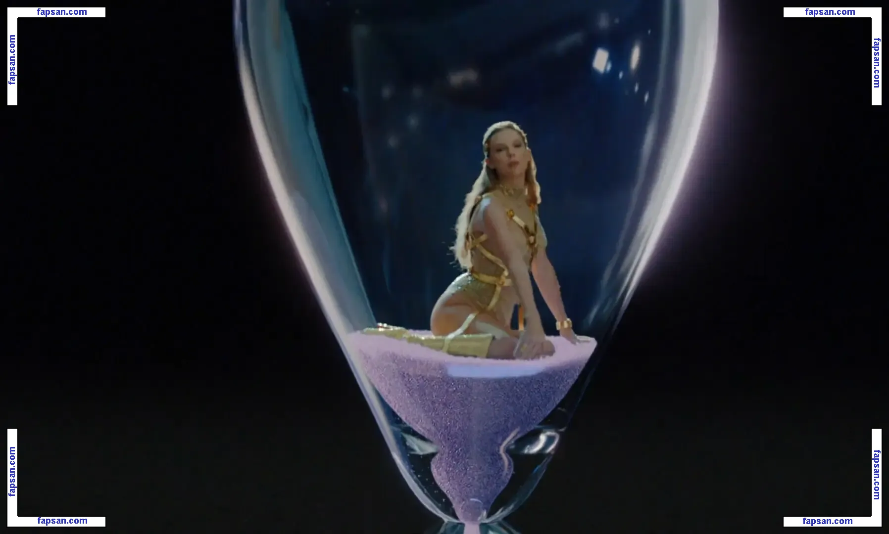 Taylor Swift nude photo #3285 from OnlyFans