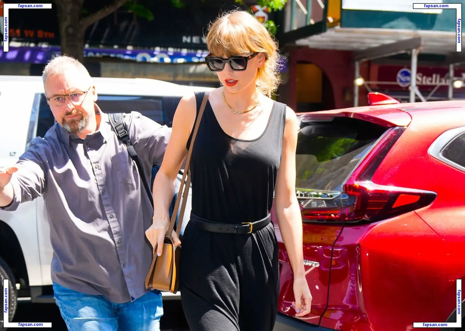 Taylor Swift nude photo #3355 from OnlyFans