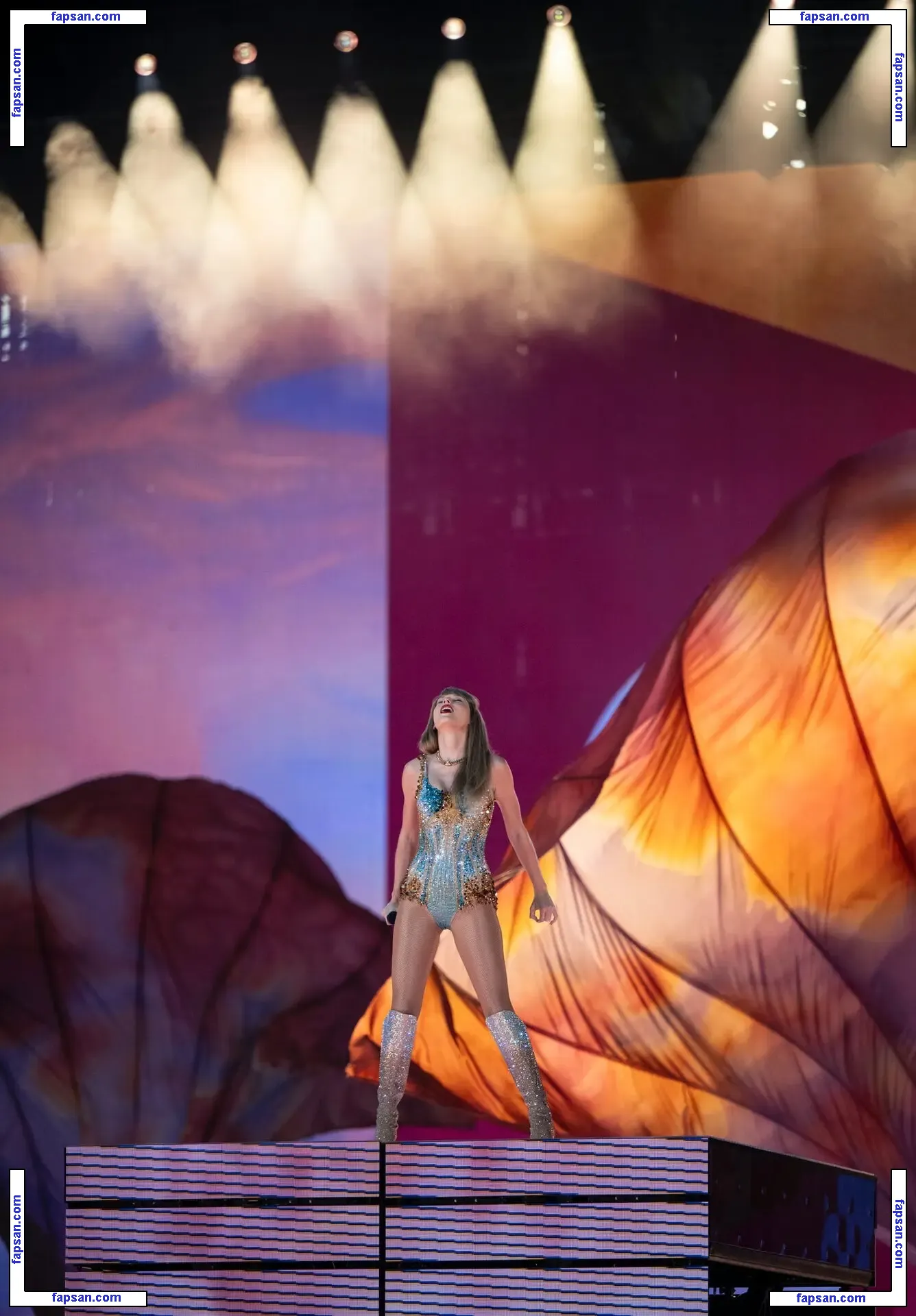 Taylor Swift nude photo #3465 from OnlyFans