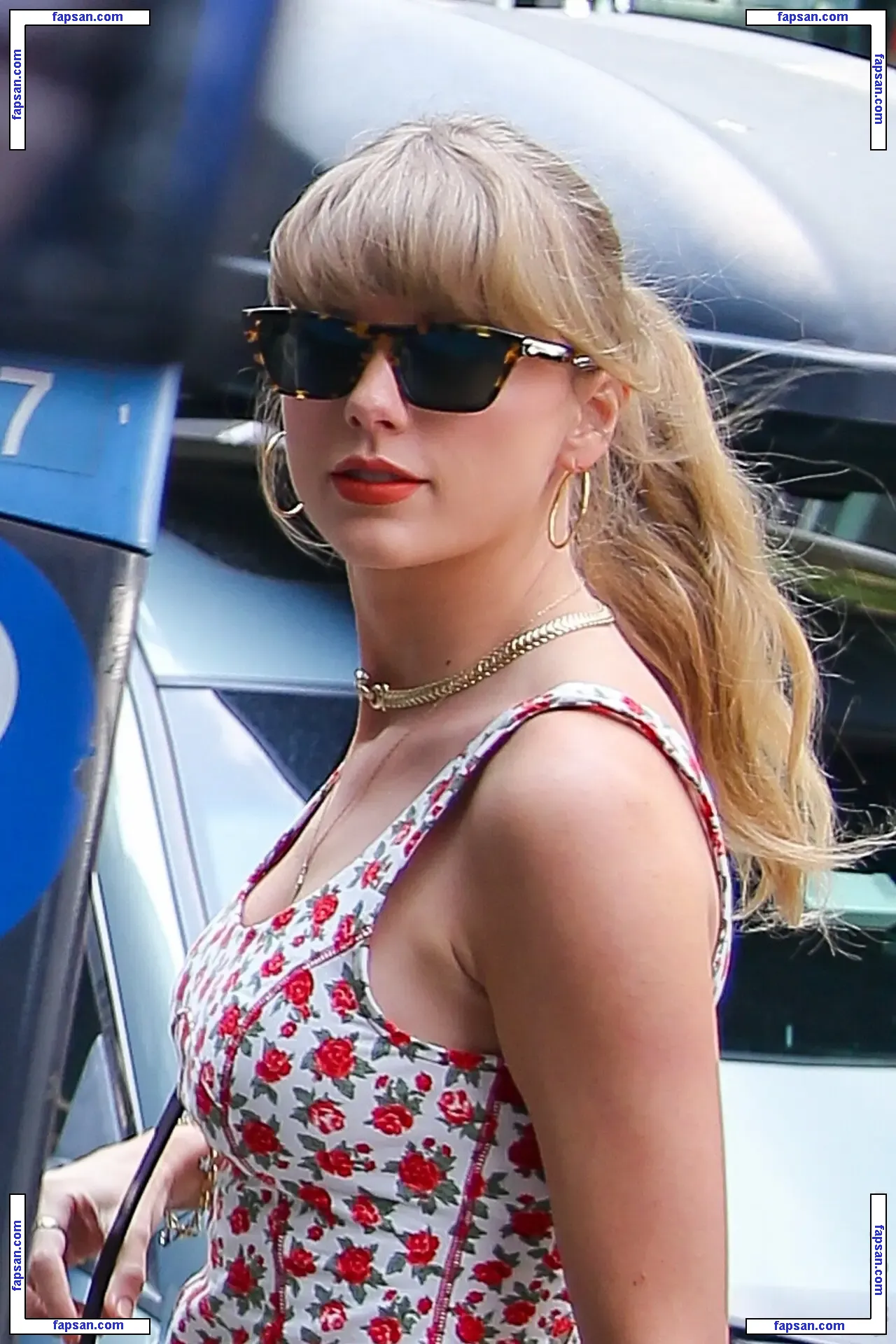 Taylor Swift nude photo #3524 from OnlyFans