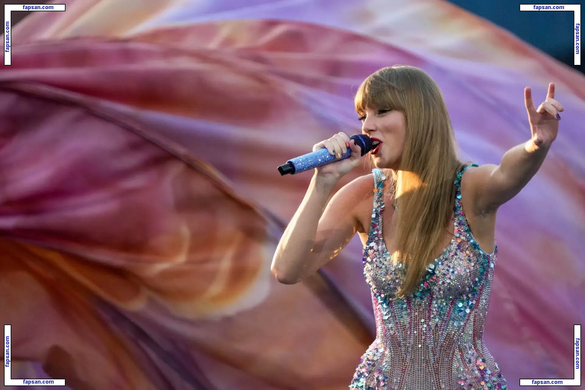 Taylor Swift nude photo #3526 from OnlyFans