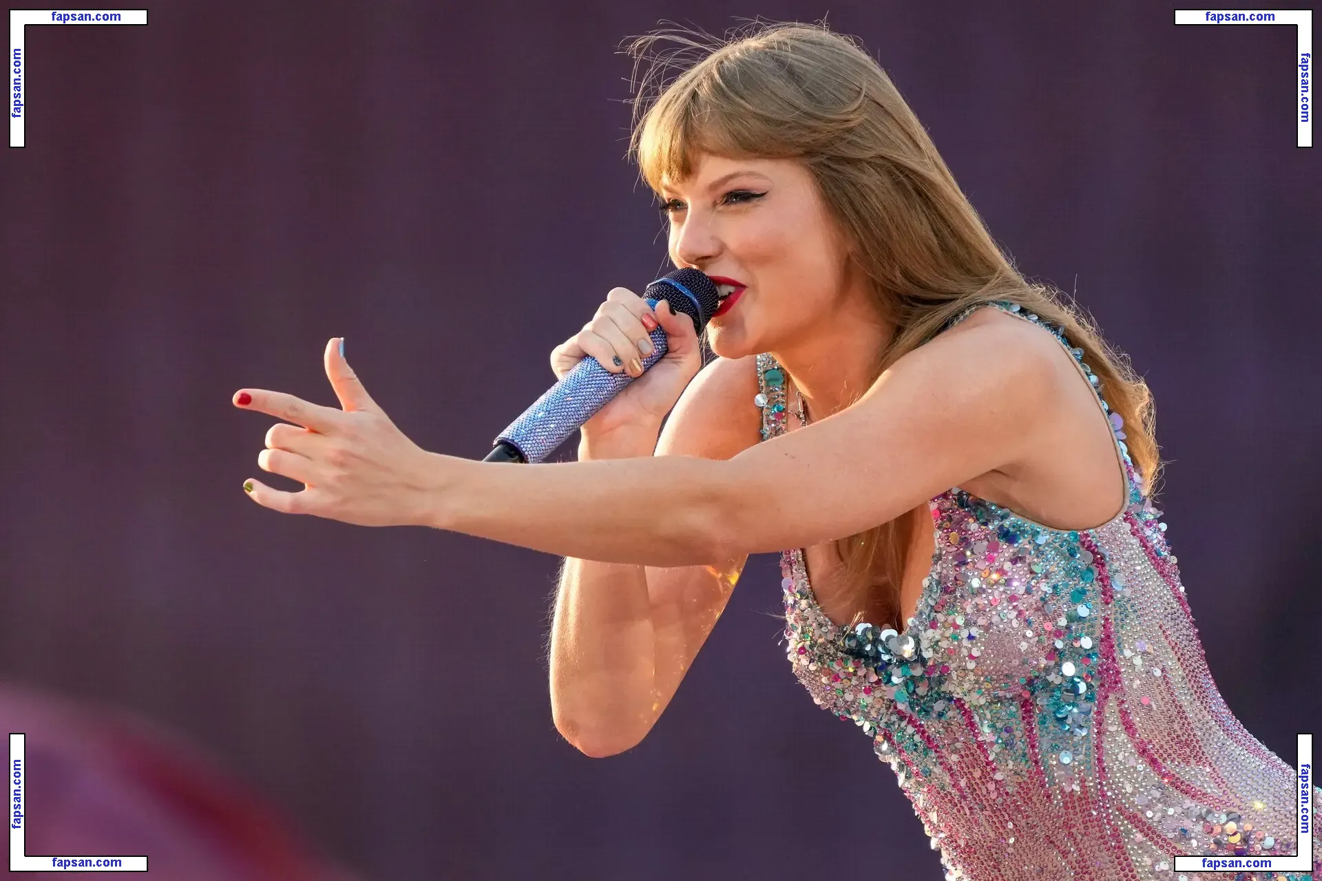 Taylor Swift nude photo #3543 from OnlyFans