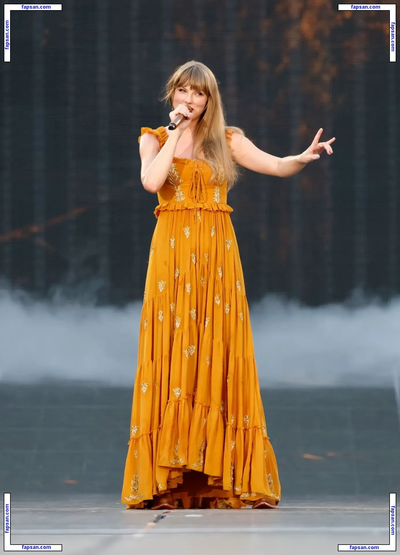 Taylor Swift nude photo #3545 from OnlyFans