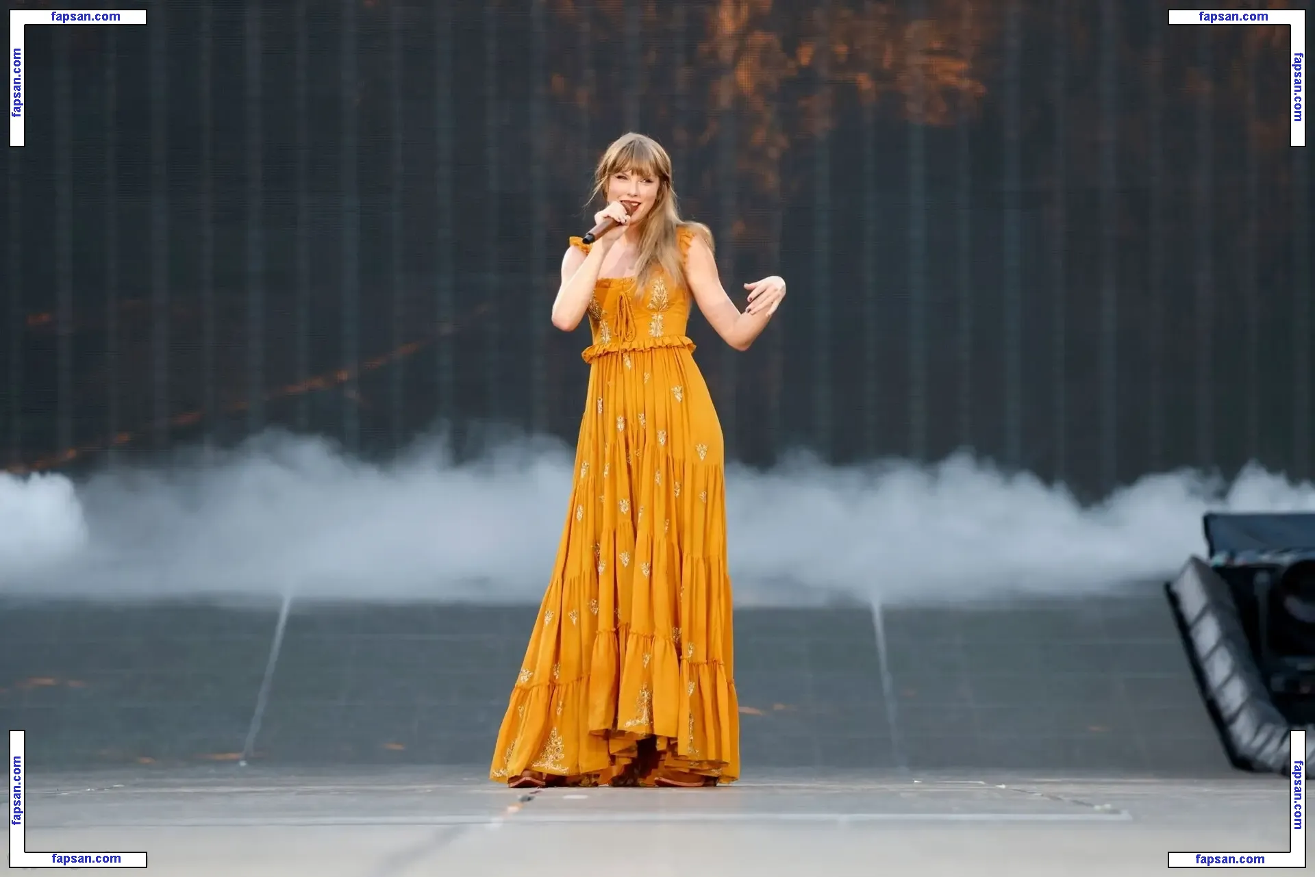 Taylor Swift nude photo #3553 from OnlyFans